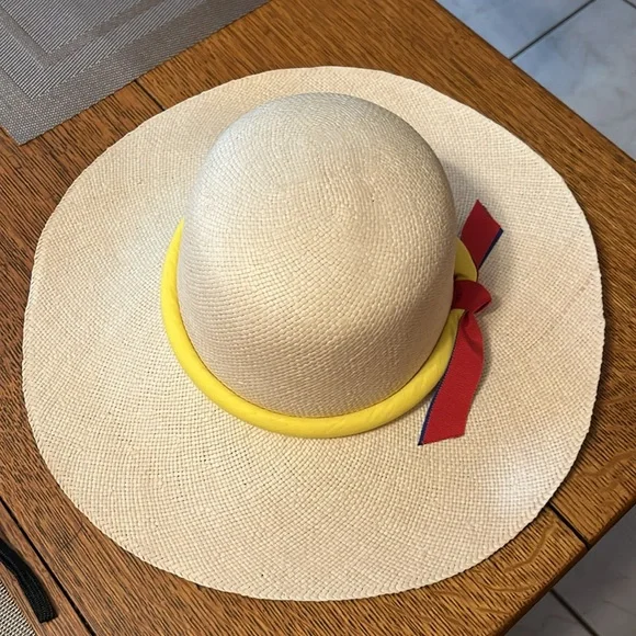 Women’s Beautiful Beach Basket Weave wide rim Hat with yellow ribbon on rim - Picture 5 of 6